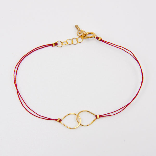 Minimalist gold chain bracelets for women