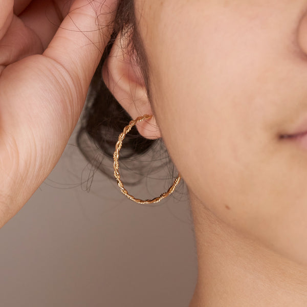 SONJA TWISTED HOOP EARRINGS