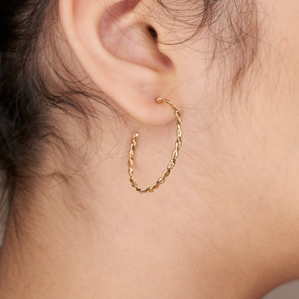 SONJA TWISTED HOOP EARRINGS