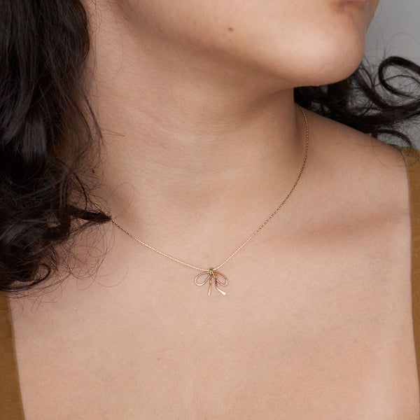 MINNA BOW PENDANT NECKLACE