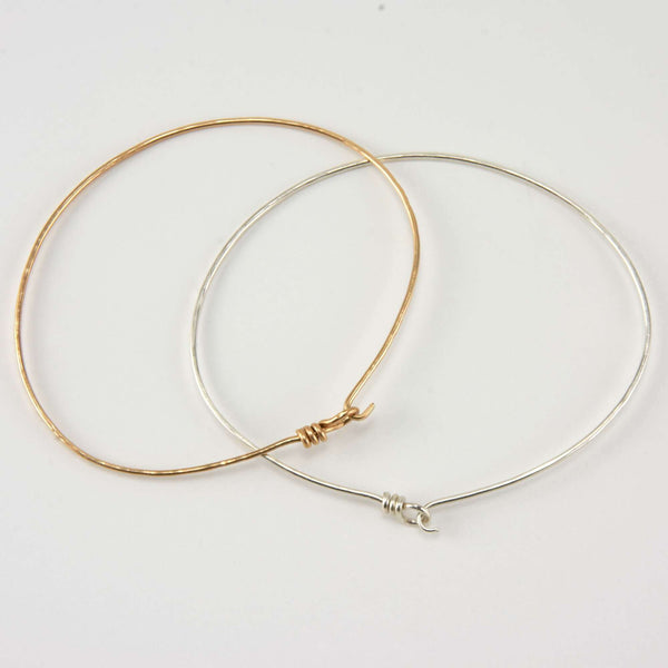 PIPA THIN BANGLE BRACELET