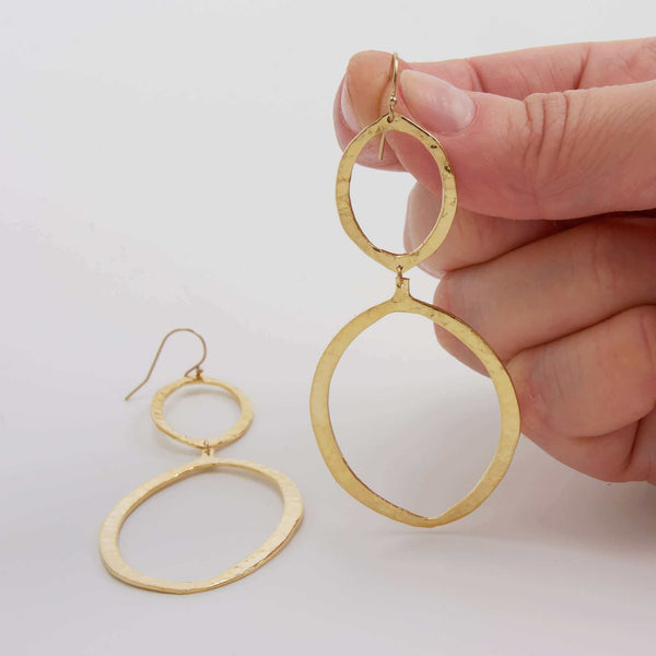 TENA HAMMERED DANGLE EARRINGS