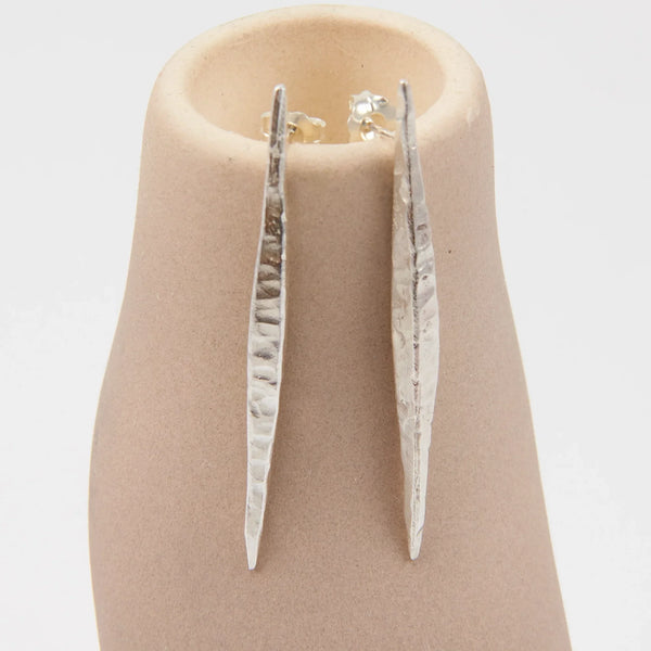 Spike Earrings: Edgy and Fashion-Forward Looks to Try