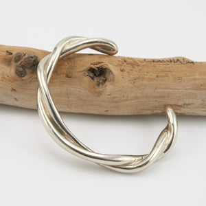 FREYA TWIST BRACELET