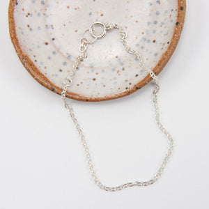 SIMPLE CHAIN BRACELET