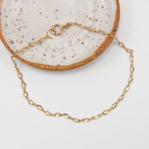 SIMPLE CHAIN BRACELET