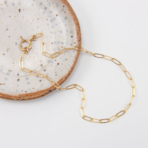 SIMPLE CHAIN BRACELET