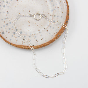 SIMPLE CHAIN BRACELET