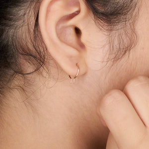 KAI THREADER HOOP EARRINGS