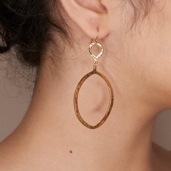 RAYA HAMMERED HOOP EARRINGS