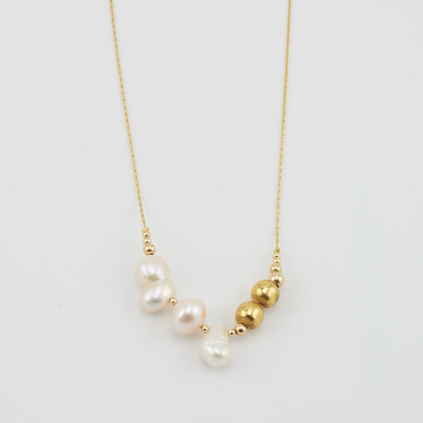 CIRRA PEARL NECKLACE