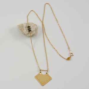 DAYA PENDANT NECKLACE