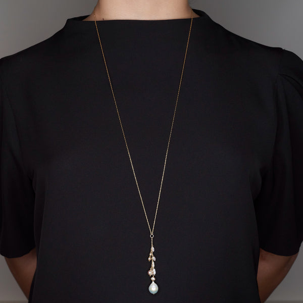 VELA PEARL PENDANT NECKLACE