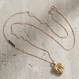 CHIKA CAST PENDANT NECKLACE