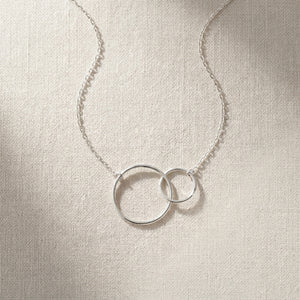 DUO CIRCLE PENDANT NECKLACE