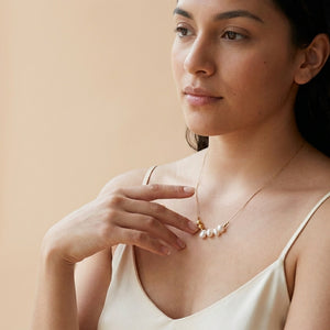 CIRRA PEARL NECKLACE