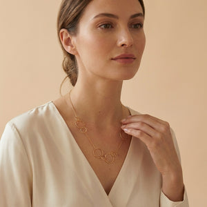 TOGETHER CIRCLES MOTIF NECKLACE