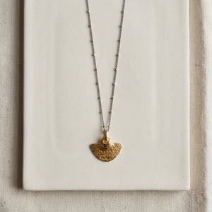 QUETAL PENDANT NECKLACE