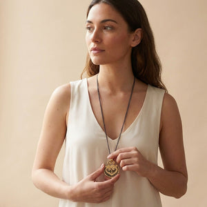 ROCA MEDALLION PENDANT NECKLACE