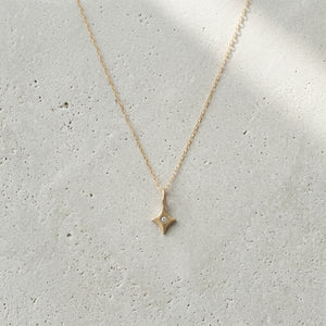 INEZ TINY STAR PENDANT NECKLACE