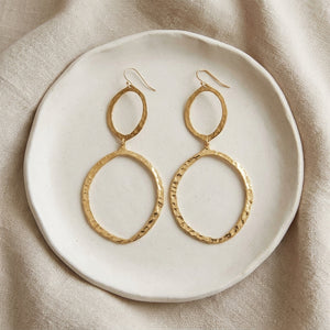 TENA HAMMERED DANGLE EARRINGS