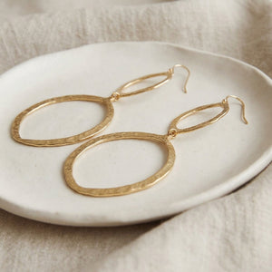 TENA HAMMERED DANGLE EARRINGS
