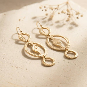 ITZA HAMMERED DANGLE EARRINGS