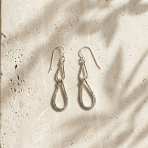 AMAI CAST HAMMERED EARRINGS
