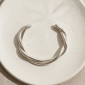 FREYA TWIST BRACELET