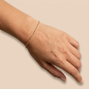 SIMPLE CHAIN BRACELET