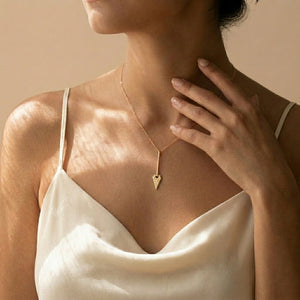 ARROW SHORT DROP PENDANT NECKLACE