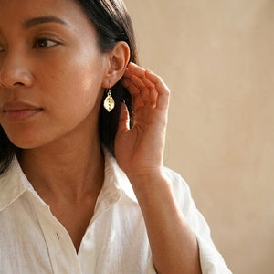 NURI SMALL DANGLE EARRINGS