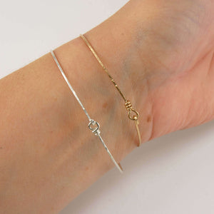PIPA THIN BANGLE BRACELET