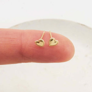 HERTA HEART STUD EARRINGS