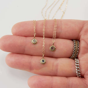 DELIA TINY FLOWER PENDANT NECKLACE