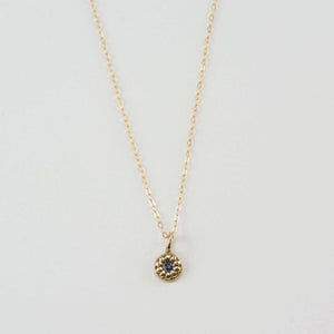 DELIA TINY FLOWER PENDANT NECKLACE