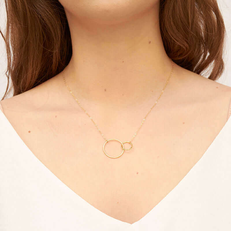 DUO Hammered Interlocked Circle Necklace